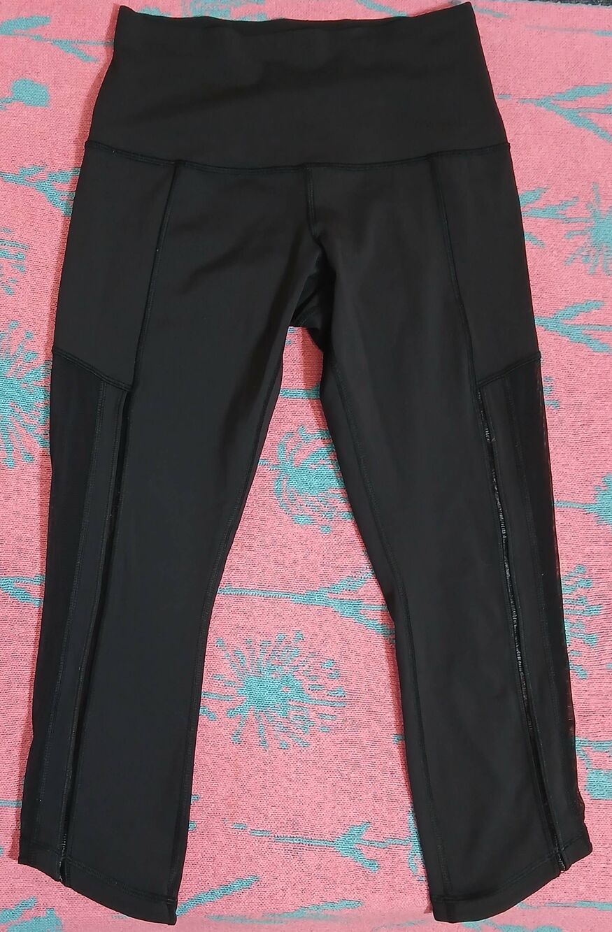 Lululemon women size 6 black running leggings cropped mesh sides gym Activewear